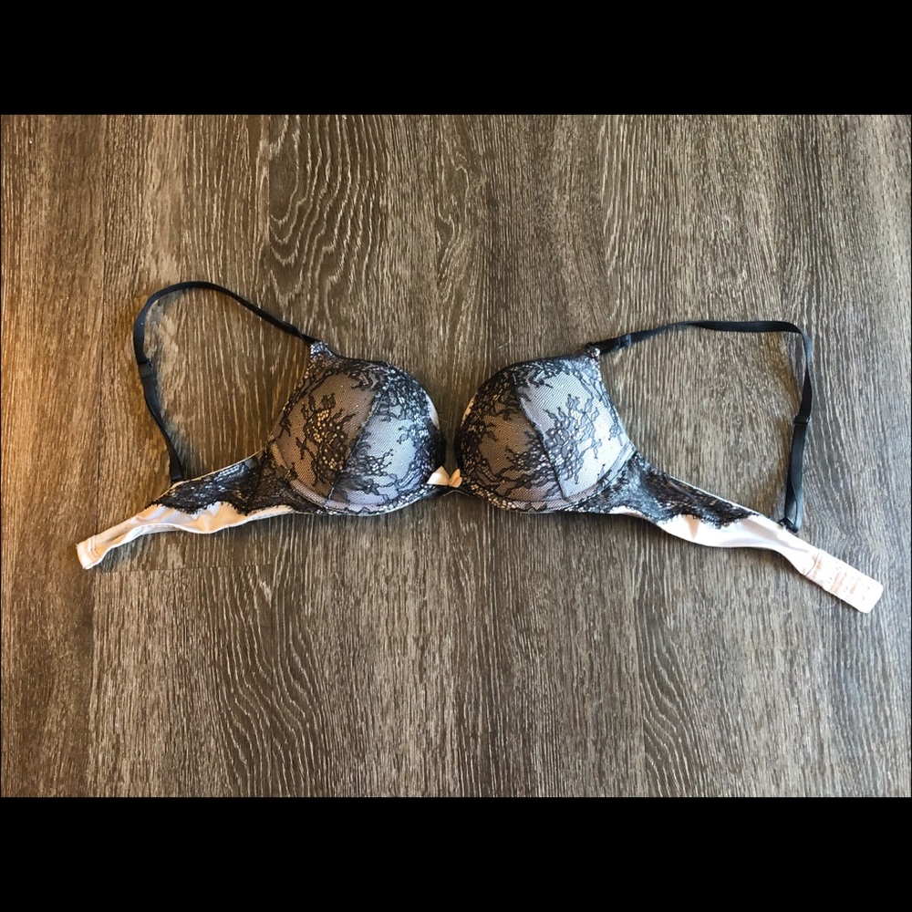 Black Lace Victoria’s Secret Bombshell Bra